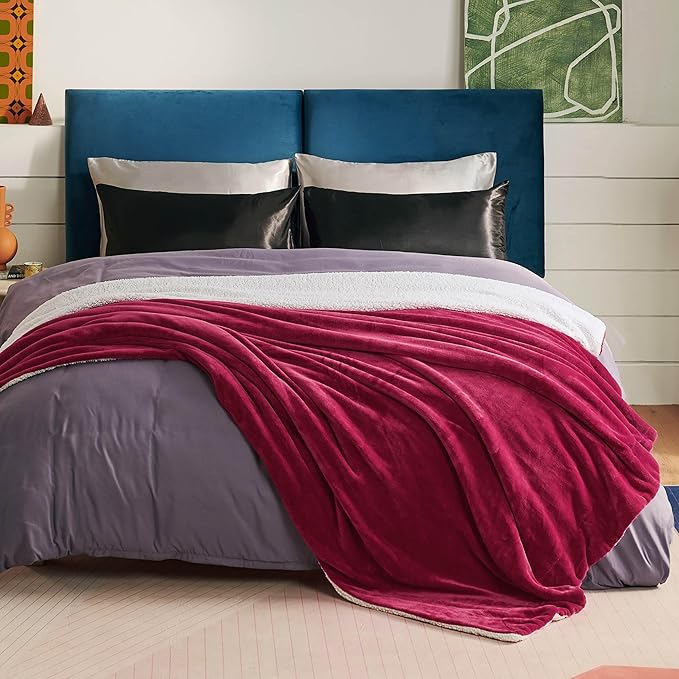 Bedsure Sherpa Fleece Blankets King Size for Bed - Thick and Warm, Soft Fuzzy Plush King Blanket for Winter, Red, 108x90 Inches